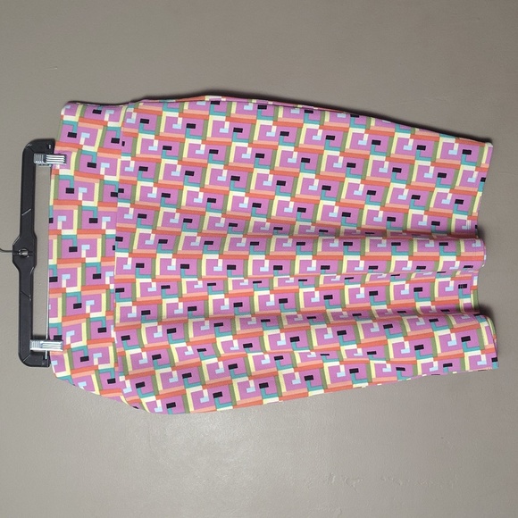 Lularoe Bright Patterned Skirt Size 3X - Picture 2 of 7